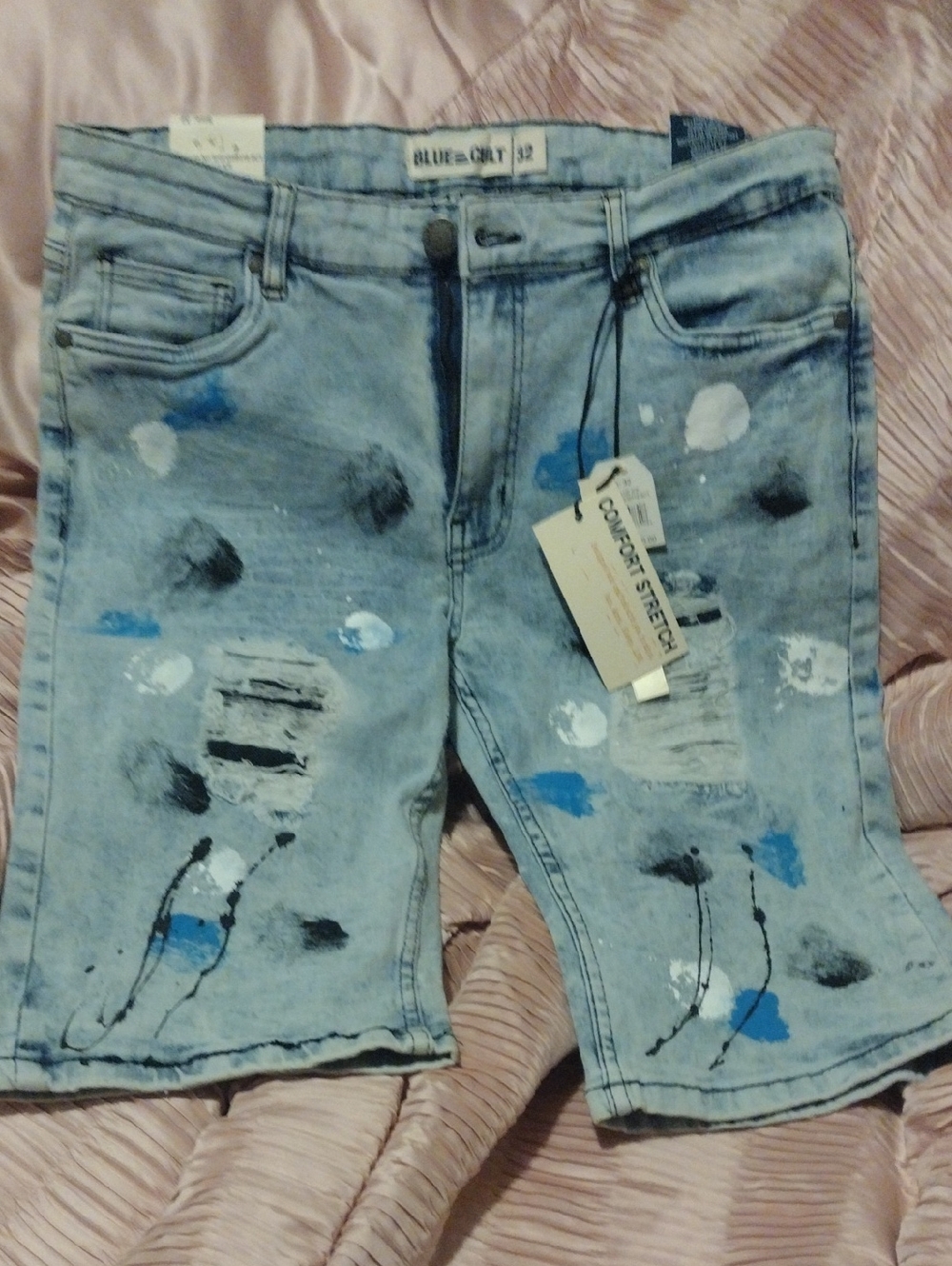 Men's Paint-Splatter Light Wash Denim Shorts